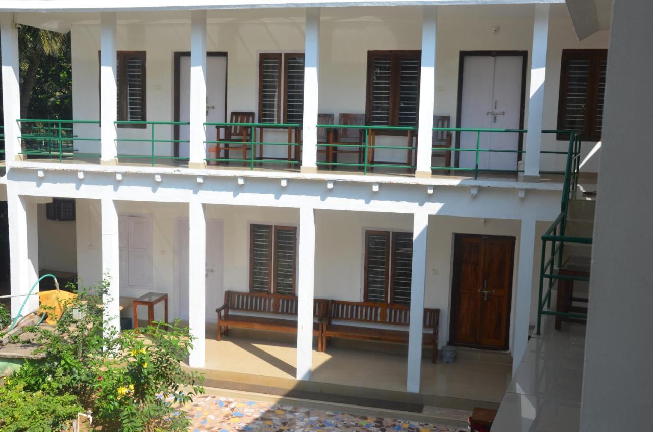 Arya Homestay Bougain Villa Gokarna  Εξωτερικό φωτογραφία