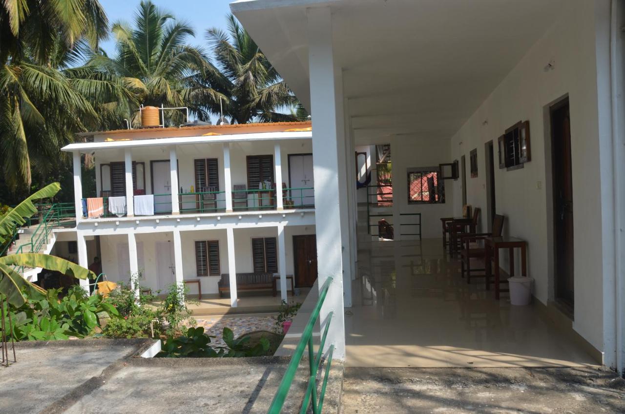 Arya Homestay Bougain Villa Gokarna  Εξωτερικό φωτογραφία