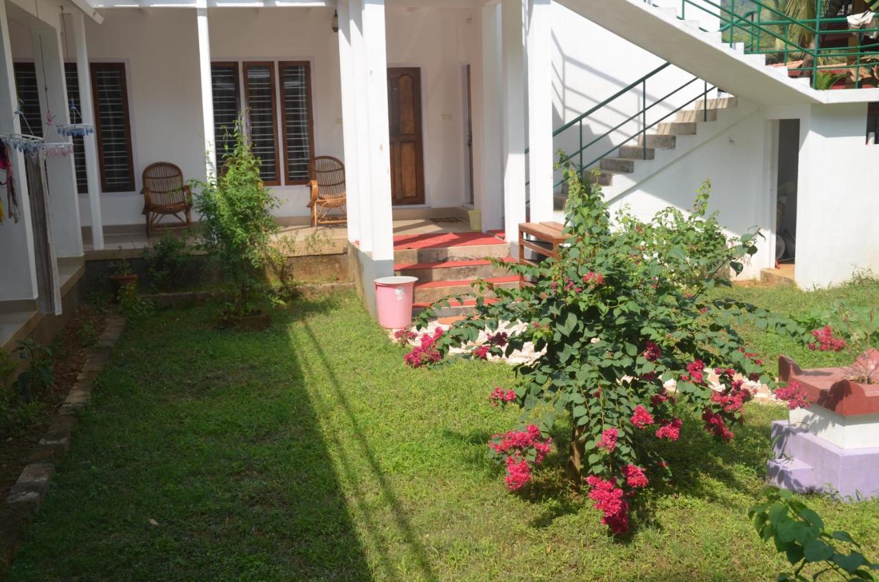 Arya Homestay Bougain Villa Gokarna  Εξωτερικό φωτογραφία