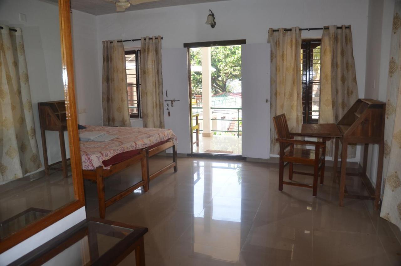 Arya Homestay Bougain Villa Gokarna  Εξωτερικό φωτογραφία