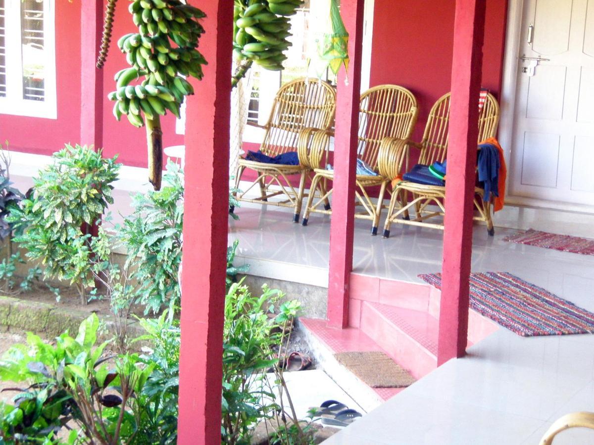 Arya Homestay Bougain Villa Gokarna  Εξωτερικό φωτογραφία